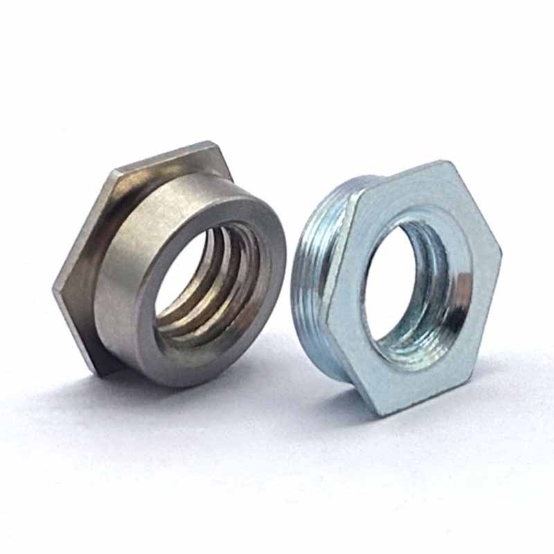 Un Insert Nut